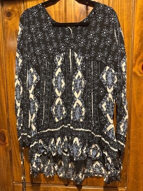 Free people  Black, blue and white Boho Geometric Blouse